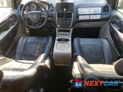 Zdjęcie 8 z 13 samochodu: 2019 DODGE GRAND CARAVAN SXT VIN:2C4RDGCG3KR776967 - miniatura