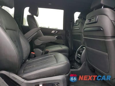 Zdjęcie 11 z 13 samochodu: 2020 BMW X7 M50I VIN:5UXCX6C0XL9C50080 - miniatura