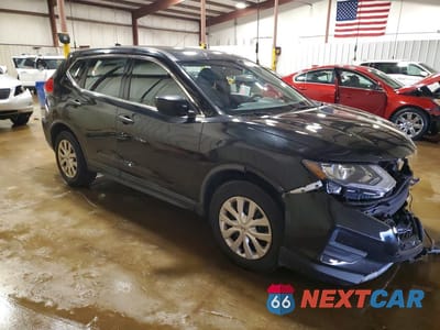 Czwarte zdjęcie samochodu z boku: 2017 NISSAN ROGUE S VIN:KNMAT2MT4HP521365 - miniatura