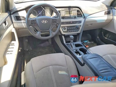 Zdjęcie 8 z 12 samochodu: 2017 HYUNDAI SONATA BASE VIN:5NPE24AF8HH542603 - miniatura