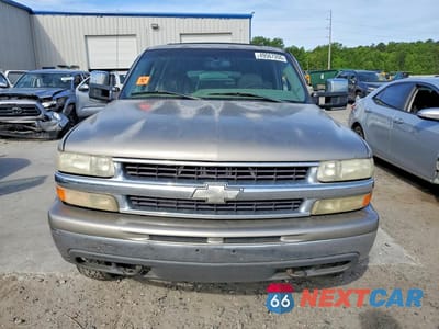 Piąte zdjęcie samochodu w środku: 2002 CHEVROLET SUBURBAN K1500 VIN:1GNFK16ZX2J225580 - miniatura