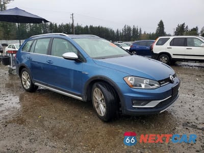 Czwarte zdjęcie samochodu z boku: 2017 VOLKSWAGEN GOLF ALLTRACK S VIN:3VWH17AU8HM515828 - miniatura
