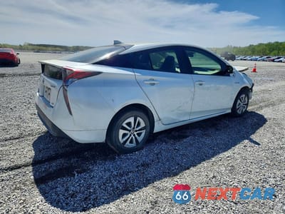 Trzecie zdjęcie samochodu z tyłu: 2017 TOYOTA PRIUS TWO ECO VIN:JTDKARFUXH3533066 - miniatura