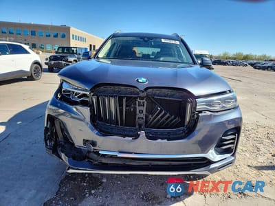 Piąte zdjęcie samochodu w środku: 2019 BMW X7 XDRIVE40I VIN:5UXCW2C53KL087049 - miniatura