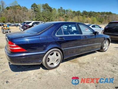 Trzecie zdjęcie samochodu z tyłu: 2002 MERCEDES-BENZ S 55 AMG VIN:WDBNG73J72A229270 - miniatura