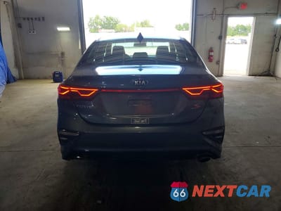 Zdjęcie 6 z 12 samochodu: 2019 KIA FORTE S VIN:3KPF34AD2KE048619 - miniatura