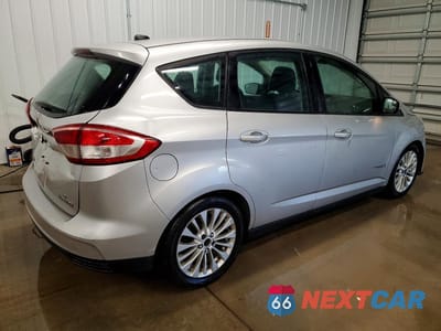 Trzecie zdjęcie samochodu z tyłu: 2017 FORD C-MAX SE VIN:1FADP5AU9HL113067 - miniatura