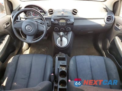 Zdjęcie 8 z 12 samochodu: 2014 MAZDA MAZDA2 SPORT VIN:JM1DE1KZ7E0181092 - miniatura