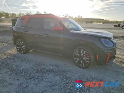 Czwarte zdjęcie samochodu z boku: 2025 MINI COUNTRYMAN JCW ALL4 VIN:WMZ33GA0XS7P26566 - miniatura
