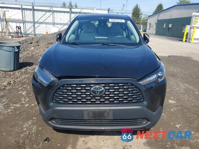 Piąte zdjęcie samochodu w środku: 2022 TOYOTA COROLLA CROSS L VIN:7MUAAAAG3NV036598 - miniatura