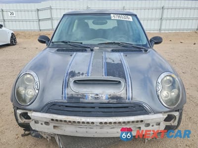 Piąte zdjęcie samochodu w środku: 2003 MINI COOPER S VIN:WMWRE33453TD63969 - miniatura