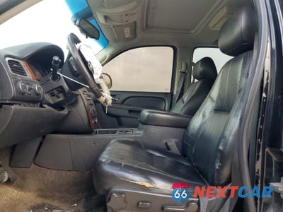 Zdjęcie 7 z 13 samochodu: 2012 CHEVROLET TAHOE K1500 LT VIN:1GNSKBE06CR102210 - miniatura