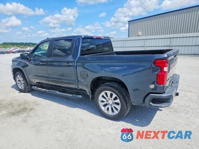 Drugie zdjęcie samochodu z przodu: 2021 CHEVROLET SILVERADO C1500 CUSTOM VIN:3GCPWBEKXMG184559 - miniatura