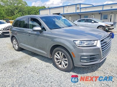 Czwarte zdjęcie samochodu z boku: 2017 AUDI Q7 PREMIUM VIN:WA1AHAF7XHD037241 - miniatura