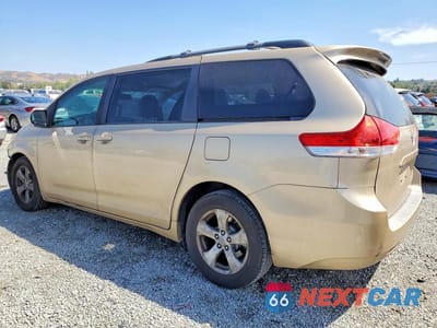 Drugie zdjęcie samochodu z przodu: 2011 TOYOTA SIENNA LE VIN:5TDKK3DC8BS170471 - miniatura