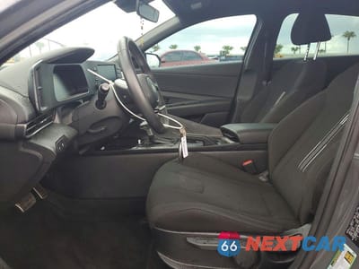 Zdjęcie 7 z 13 samochodu: 2025 HYUNDAI ELANTRA SEL SPORT VIN:KMHLM4DG6SU895341 - miniatura