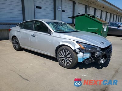 Czwarte zdjęcie samochodu z boku: 2025 NISSAN ALTIMA SV VIN:1N4BL4DV3SN403074 - miniatura