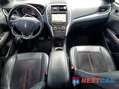 Zdjęcie 8 z 12 samochodu: 2017 LINCOLN MKC BLACK LABEL VIN:5LMTJ4DH9HUL71933 - miniatura