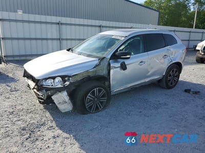 2017 VOLVO XC60 T5 DYNAMIC YV440MRRXH2161205 - główne zdjęcie licytacji z USA - miniatura