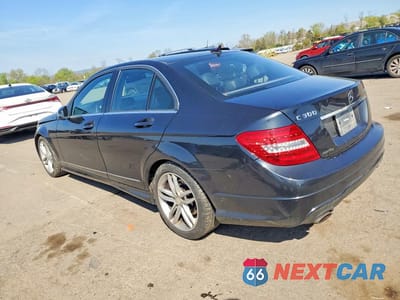Drugie zdjęcie samochodu z przodu: 2012 MERCEDES-BENZ C 300 4MATIC VIN:WDDGF8BB5CR192788 - miniatura
