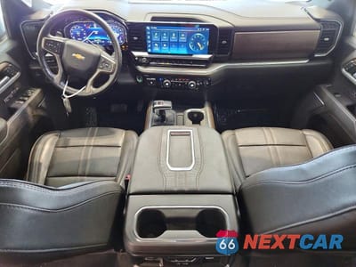 Zdjęcie 8 z 12 samochodu: 2022 CHEVROLET SILVERADO K1500 HIGH COUNTRY VIN:1GCUDJET7NZ604632 - miniatura
