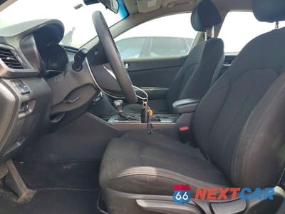 Zdjęcie 7 z 12 samochodu: 2019 KIA OPTIMA LX VIN:5XXGT4L3XKG275816 - miniatura