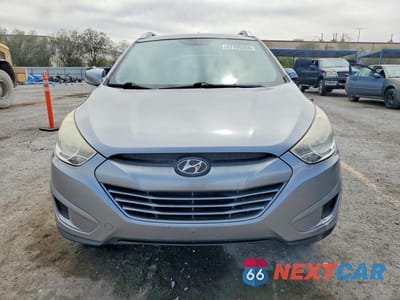 Piąte zdjęcie samochodu w środku: 2011 HYUNDAI TUCSON GLS VIN:KM8JU3AC4BU239366 - miniatura
