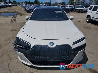 Piąte zdjęcie samochodu w środku: 2024 BMW I7 EDRIVE50 VIN:WBY43EJ05RCS34374 - miniatura