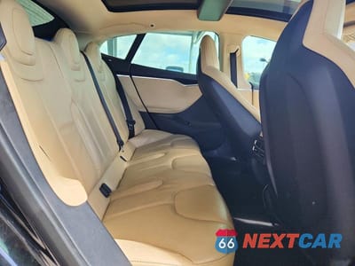 Zdjęcie 10 z 11 samochodu: 2013 TESLA MODEL S VIN:5YJSA1DN9DFP07929 - miniatura