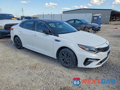 Czwarte zdjęcie samochodu z boku: 2020 KIA OPTIMA LX VIN:5XXGT4L36LG398966 - miniatura