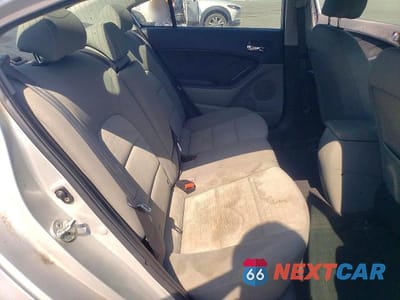 Zdjęcie 10 z 13 samochodu: 2014 KIA FORTE EX VIN:KNAFX4A85E5120918 - miniatura