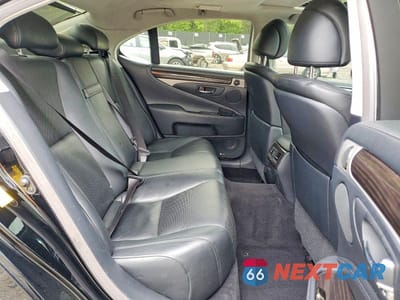 Zdjęcie 10 z 12 samochodu: 2013 LEXUS LS 460 VIN:JTHCL5EF5D5016796 - miniatura