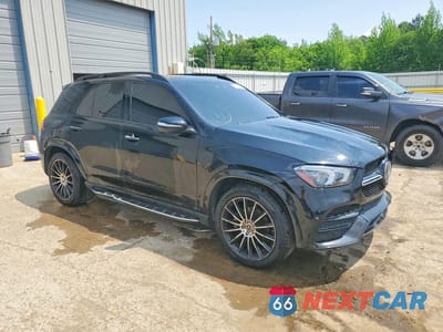 Czwarte zdjęcie samochodu z boku: 2022 MERCEDES-BENZ GLE 350 VIN:4JGFB4JB1NA726099 - miniatura
