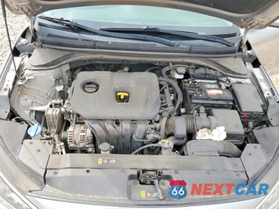 Zdjęcie 11 z 12 samochodu: 2020 HYUNDAI ELANTRA SEL VIN:5NPD84LF9LH553495 - miniatura