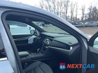 Piąte zdjęcie samochodu w środku: 2024 CADILLAC XT6 LUXURY VIN:1GYKPBR47RZ717195 - miniatura