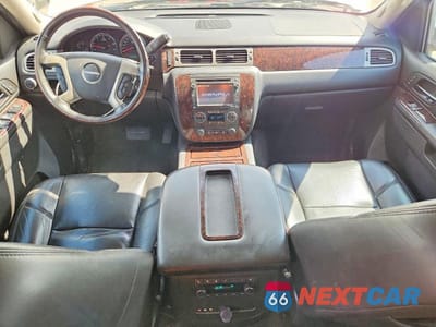 Zdjęcie 8 z 12 samochodu: 2013 GMC YUKON XL DENALI VIN:1GKS2MEF3DR335363 - miniatura