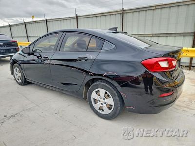 Trzecie zdjęcie samochodu z tyłu: 2018 CHEVROLET CRUZE LS VIN:1G1BC5SMXJ7120984 - miniatura
