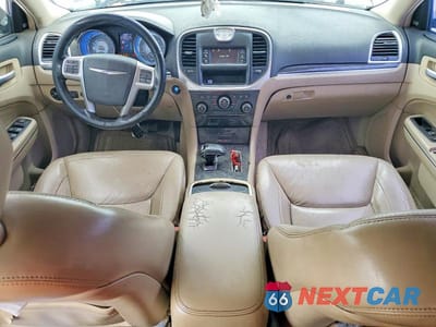 Zdjęcie 8 z 12 samochodu: 2012 CHRYSLER 300 LIMITED VIN:2C3CCACG7CH182125 - miniatura