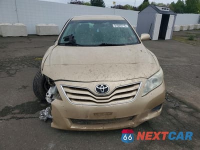 Piąte zdjęcie samochodu w środku: 2011 TOYOTA CAMRY AUTOMATIC VIN:4T1BF3EK8BU219427 - miniatura