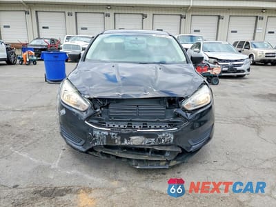 Piąte zdjęcie samochodu w środku: 2017 FORD FOCUS S VIN:1FADP3E20HL253327 - miniatura