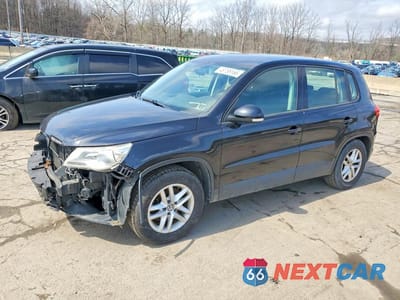 2011 VOLKSWAGEN TIGUAN S WVGBV7AX5BW522066 - główne zdjęcie licytacji z USA - miniatura