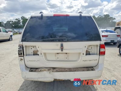 Zdjęcie 6 z 13 samochodu: 2010 LINCOLN NAVIGATOR VIN:5LMJJ2J5XAEJ07481 - miniatura