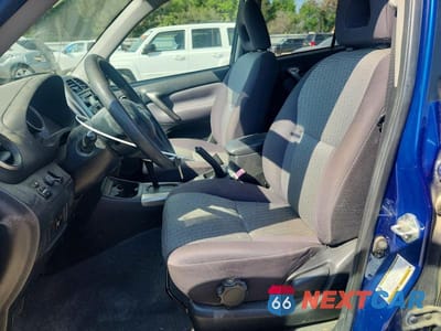 Zdjęcie 7 z 14 samochodu: 2005 TOYOTA RAV4 BASE VIN:JTEGD20V550070624 - miniatura
