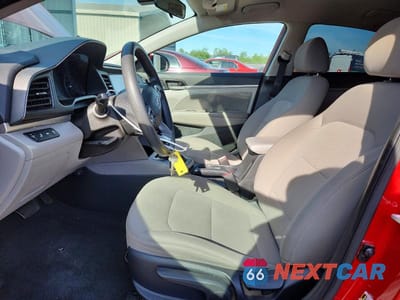 Zdjęcie 7 z 12 samochodu: 2020 HYUNDAI ELANTRA SEL VIN:5NPD84LF0LH520501 - miniatura
