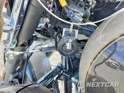 Zdjęcie 8 z 9 samochodu: 2023 HARLEY-DAVIDSON FLHTCUTG VIN:1HD1MAF14PB861404 - miniatura