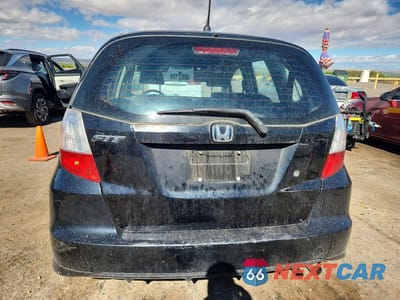 Zdjęcie 6 z 12 samochodu: 2009 HONDA FIT VIN:JHMGE87269S052514 - miniatura