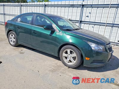 Czwarte zdjęcie samochodu z boku: 2014 CHEVROLET CRUZE LT VIN:1G1PC5SB1E7279080 - miniatura