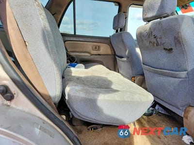 Zdjęcie 11 z 13 samochodu: 2000 TOYOTA 4RUNNER VIN:JT3GN86R2Y0146646 - miniatura