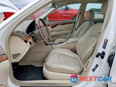 Zdjęcie 7 z 13 samochodu: 2004 MERCEDES-BENZ E 500 VIN:WDBUF70J24A488643 - miniatura
