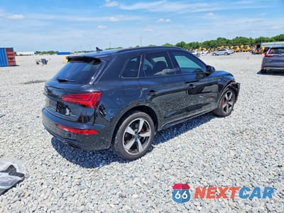 Trzecie zdjęcie samochodu z tyłu: 2024 AUDI Q5 PRESTIGE 45 VIN:WA1FAAFY5R2004826 - miniatura